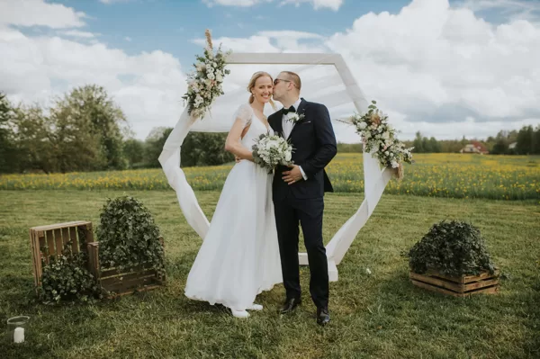 SEŠSTŪRA CEREMONIJAS ARKA